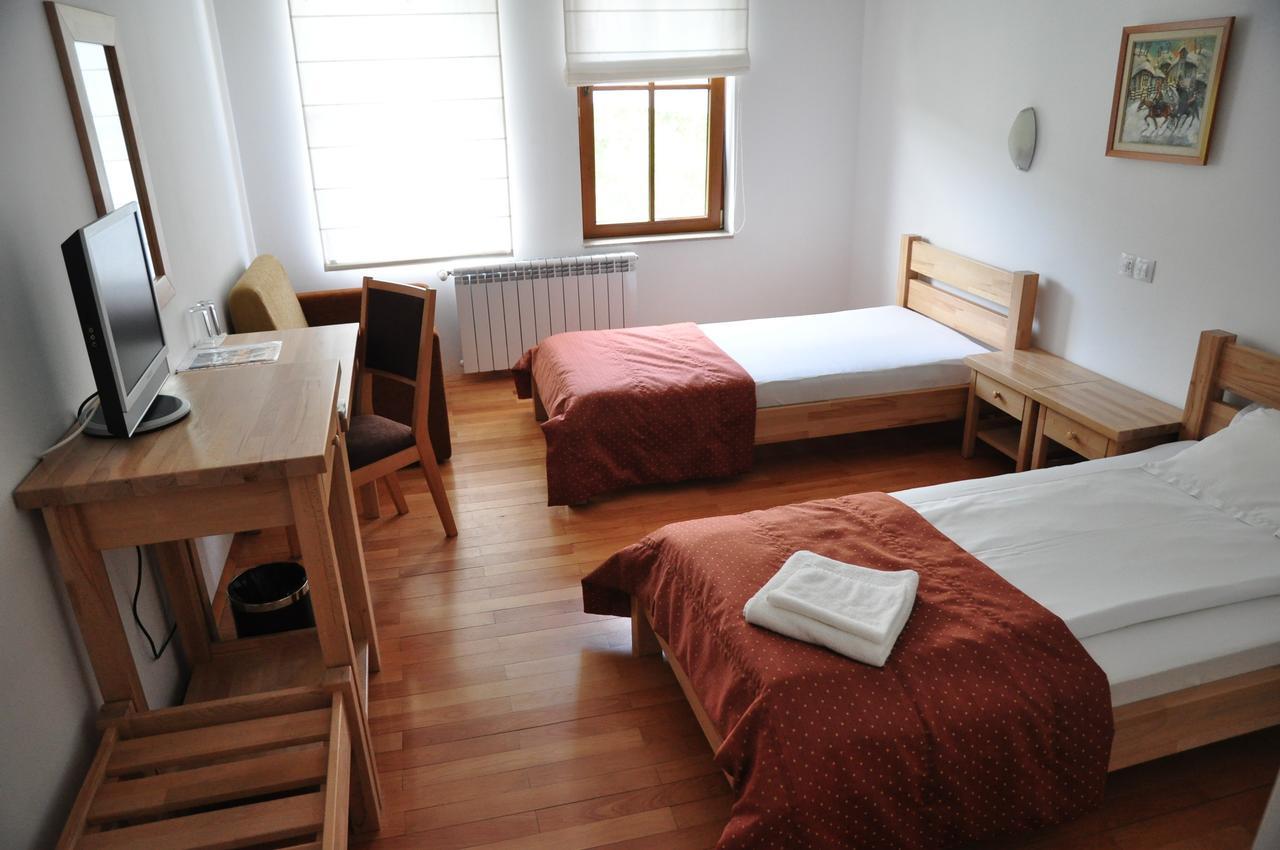 Hotel Black Stork Nisovo Екстер'єр фото